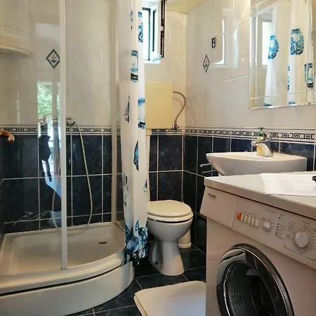 Dzoni Apartamento Split