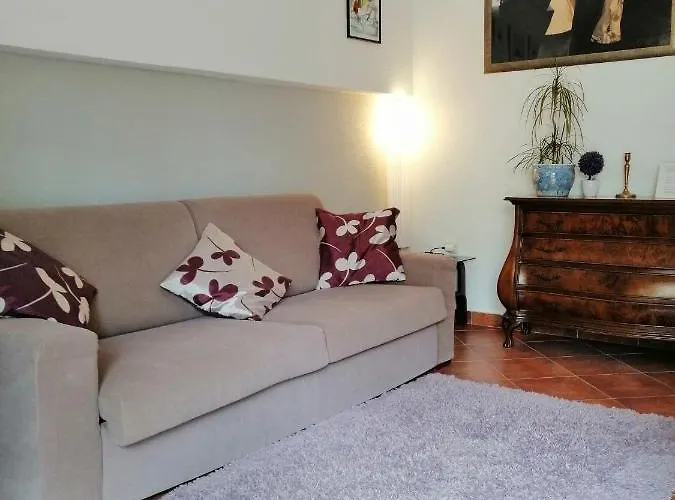 Dzoni アパート スプリト