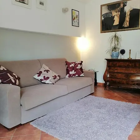 Dzoni Apartment Split